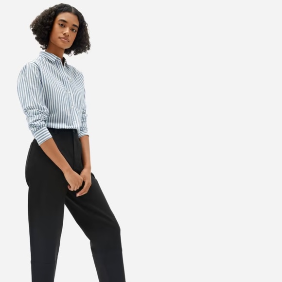 [ ❌ SOLD ] Everlane Black Utility Barrel Pants - Regular (0) - Picture 4 of 12